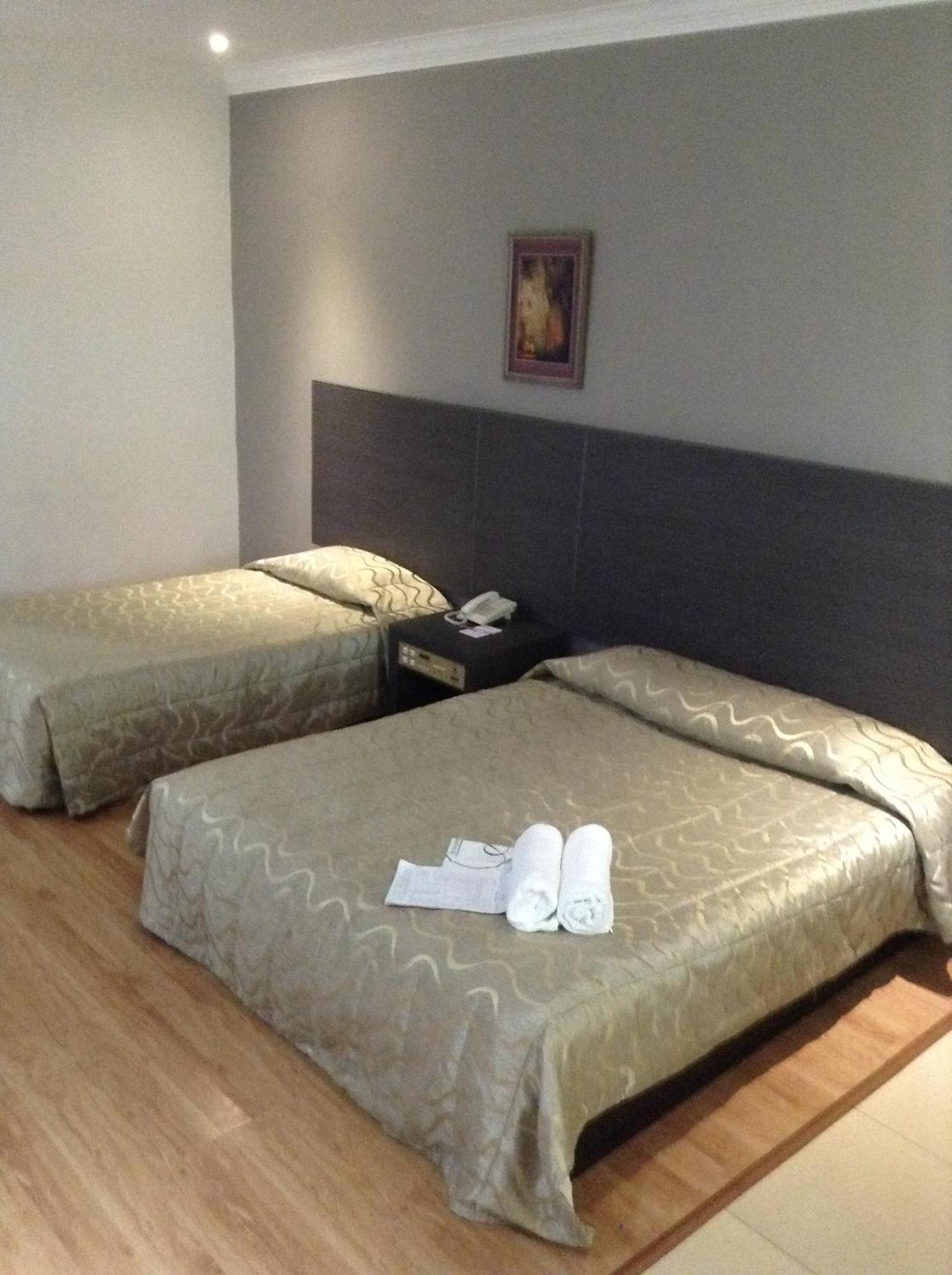 Purnama Hotel Limbang Kültér fotó