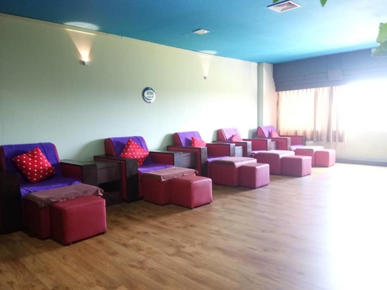 Purnama Hotel Limbang Kültér fotó